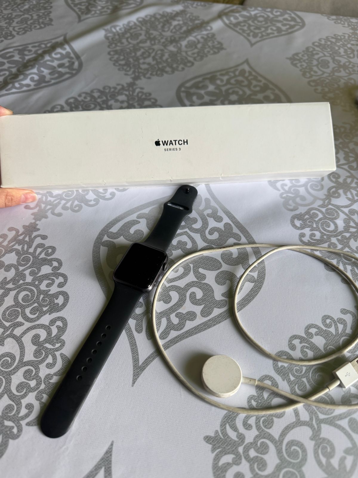 Продам часы apple