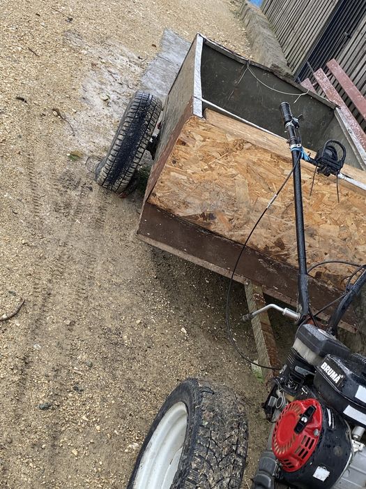 Motocultor de vînzare se vinde foarte urgent pret 2000