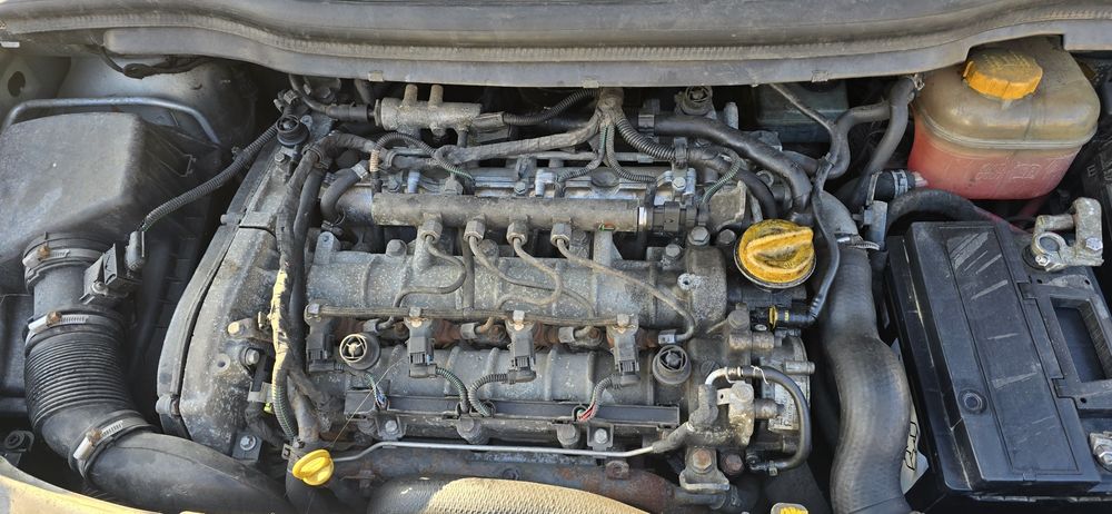 Продавам двигател 1.9 150 коня Opel