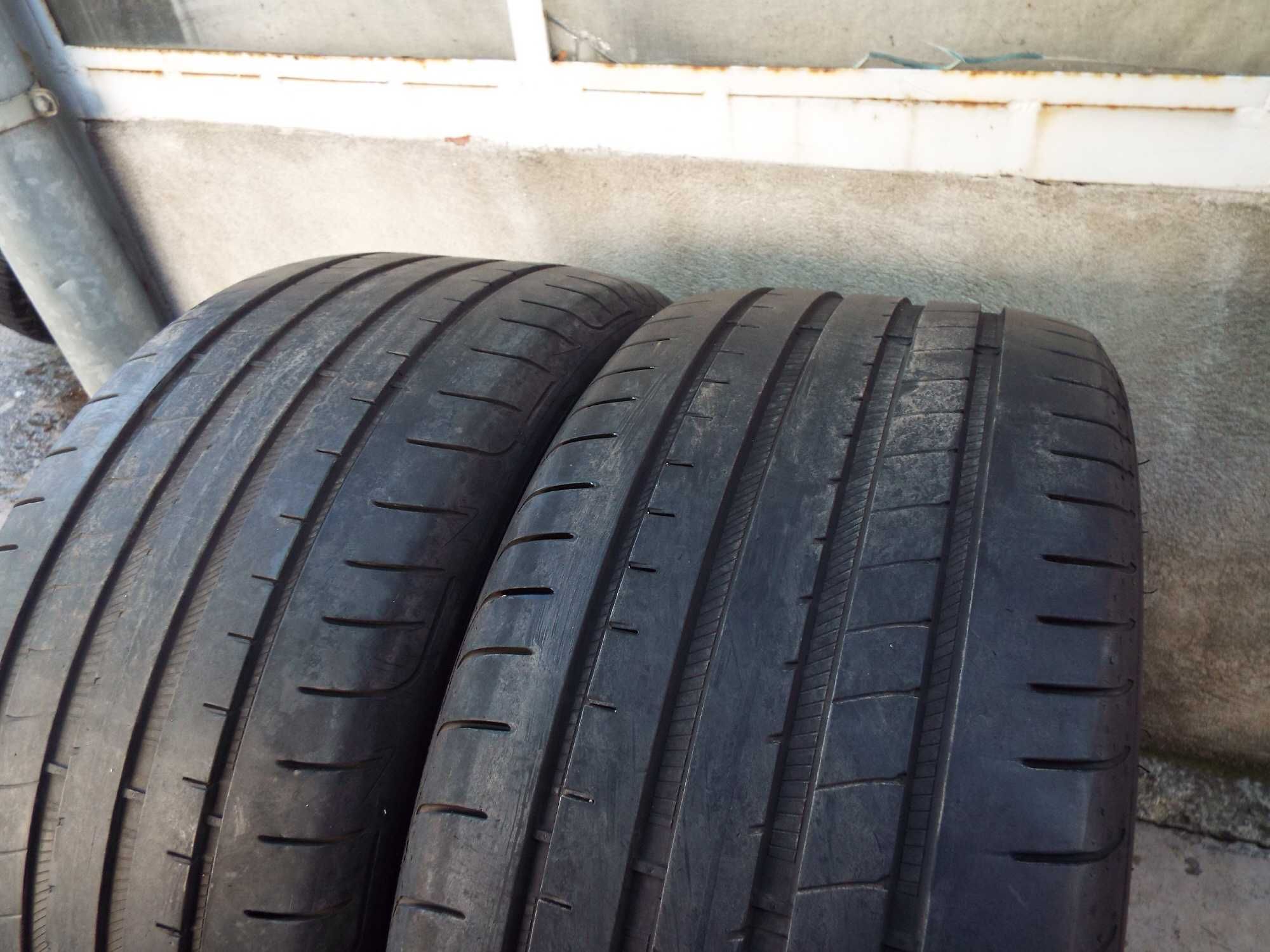 vand 2 anvelope de vara 255/40/18 goodyear eagle F1 pret 500ron ambele