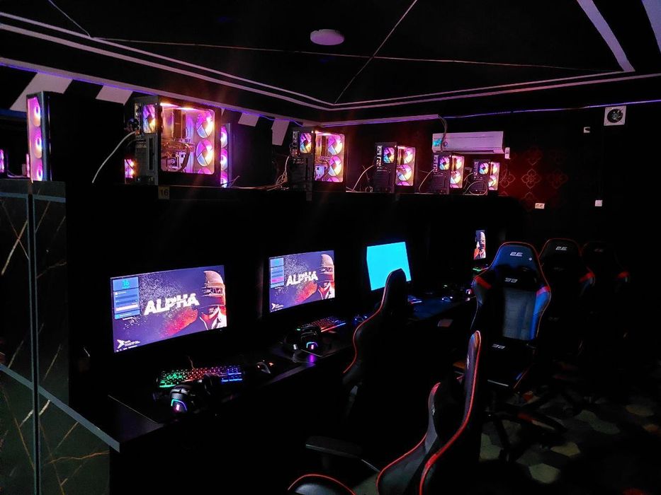 20ta Kompyuter va kreslolar sotiladi.