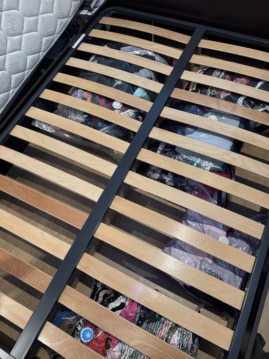 Подматрачна рамка 140/200 отлична без забележки