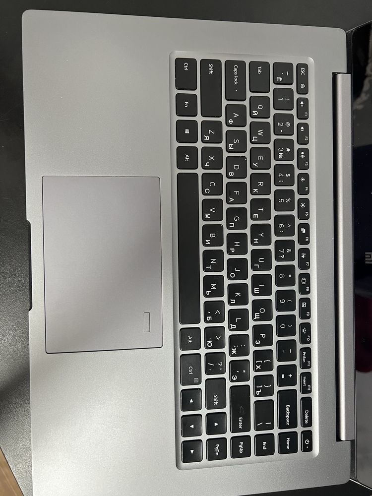 Core i7 8550U/16gb/256 gb MI