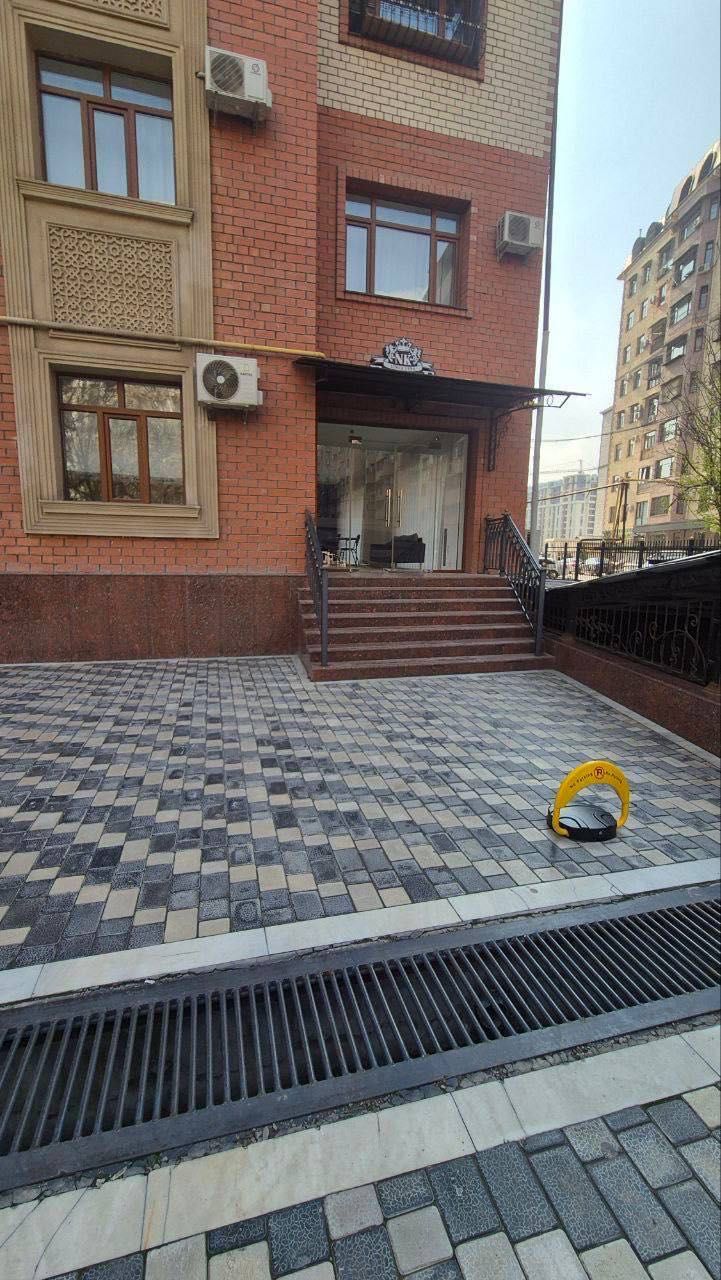 СДАЕТСЯ помещение,   
Кичик Бешагач 8 роддом, 104м2
