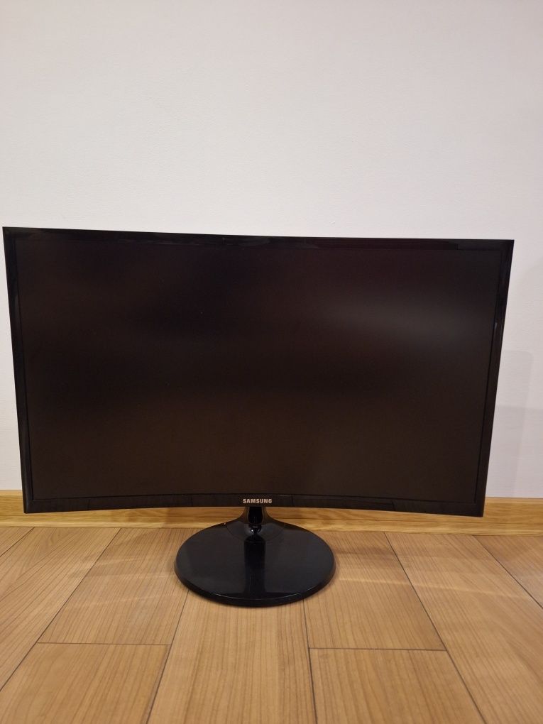 Monitor curbat Samsung Display Unit