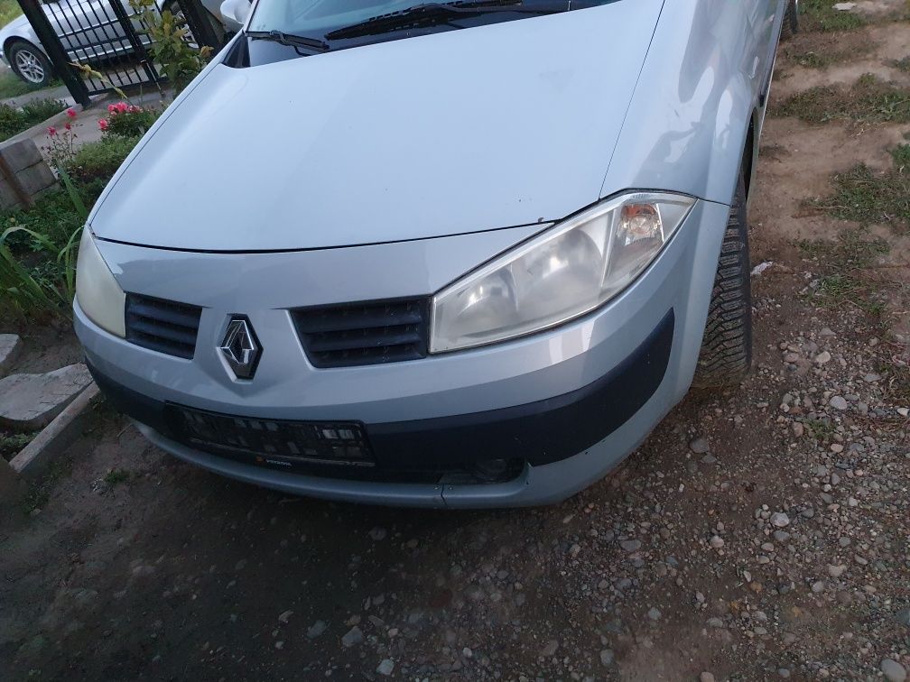 Dezmembrez renault megane 2 1.9 d 120 cai