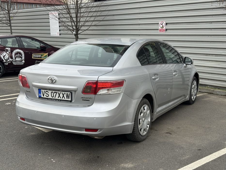 Toyota Avensis 2011 1.6 benzina posibilitate rate