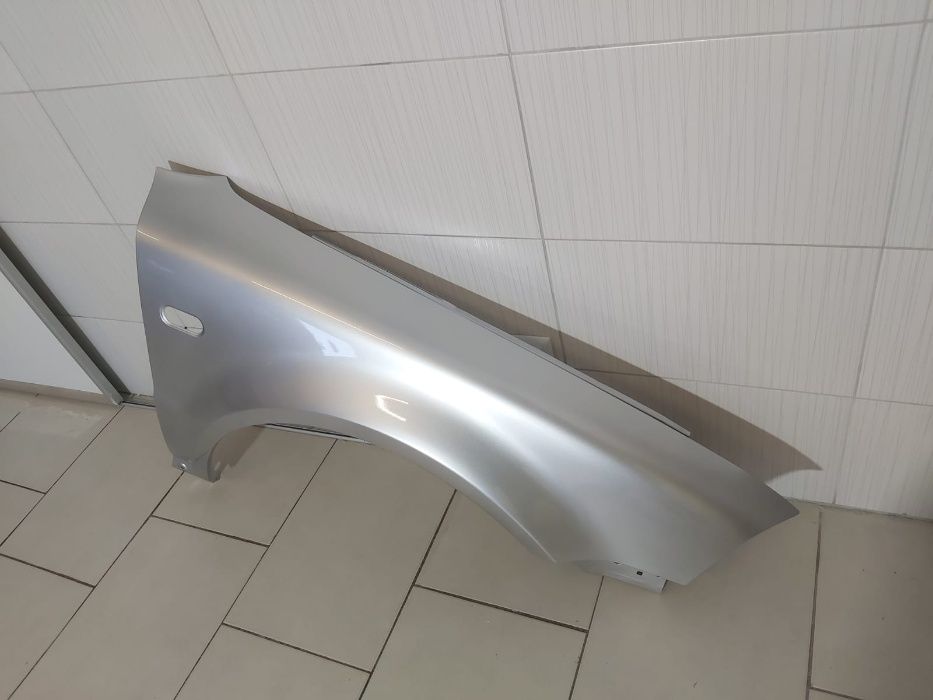 Aripa Fata Dreapta VW Passat B5.5 2004-2005 (LA7W (Gri))