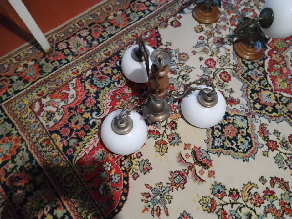 Продаю всё вместе Люстру и Бра