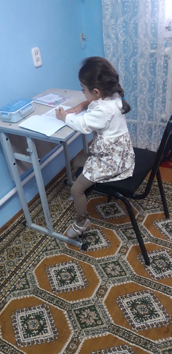 Б/У. Учебные парты со стулями
