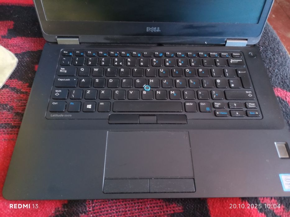 Vând laptop marca Dell