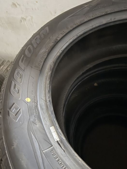 Шина 20 размер новый