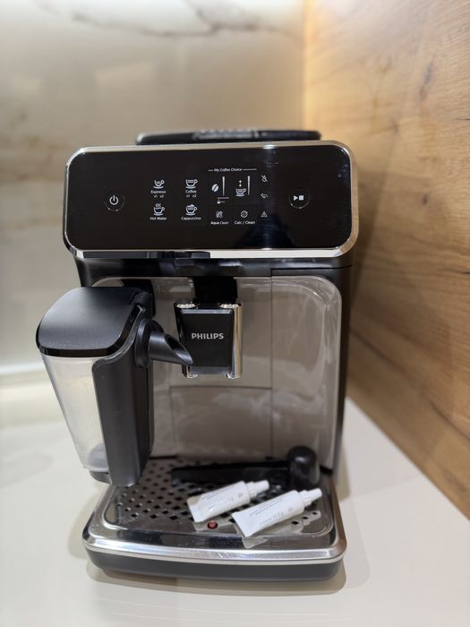 Кафеавтомат Philips LatteGo EP2235