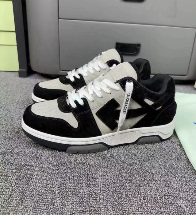 Off White Out Of Office OOO  *Descrierea*