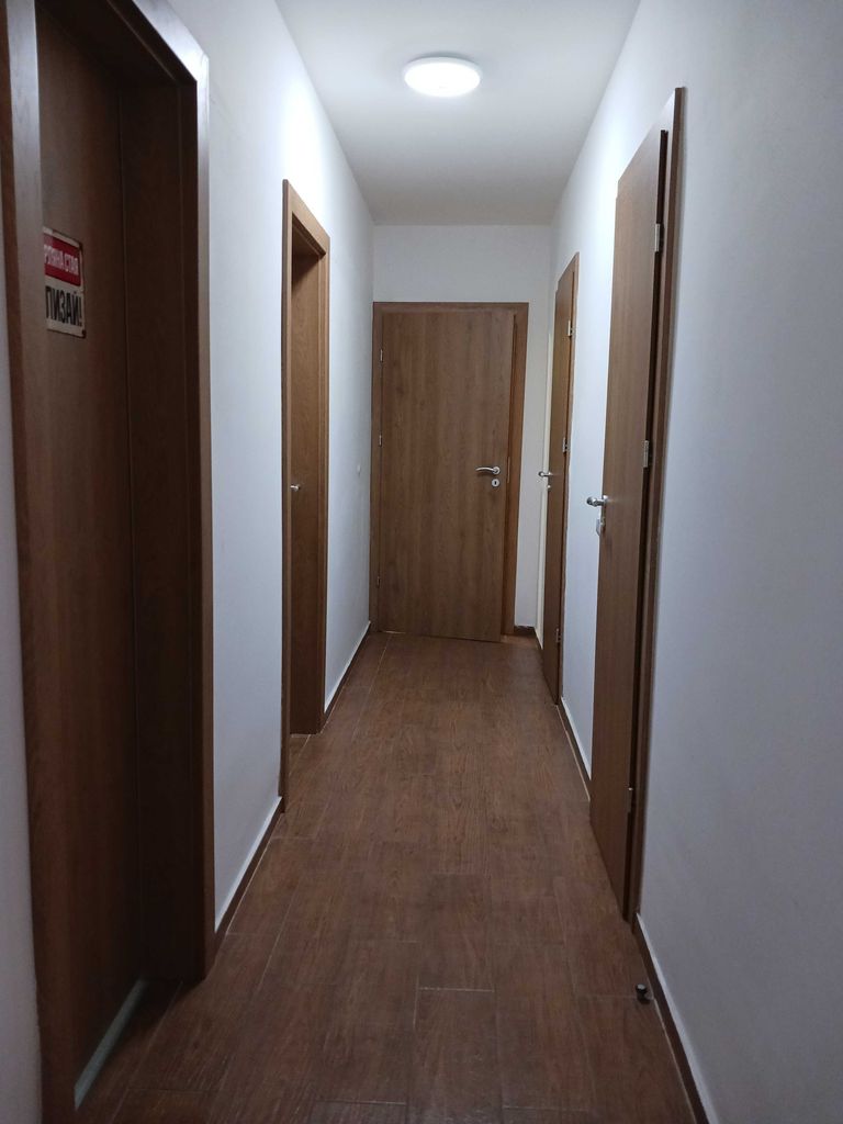 Дава се под наем Тристаен апартамент в София, Лозенец - 85 кв.м за 663 € - Снимка #13
