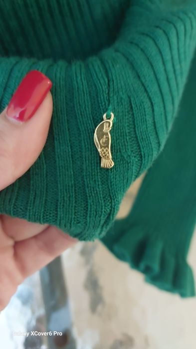 Пуловер  FABIENNE CHAPOT. 100% вълна. размер S.