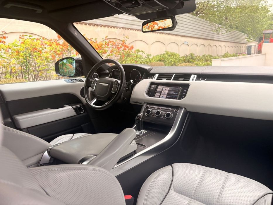 Range rover sport