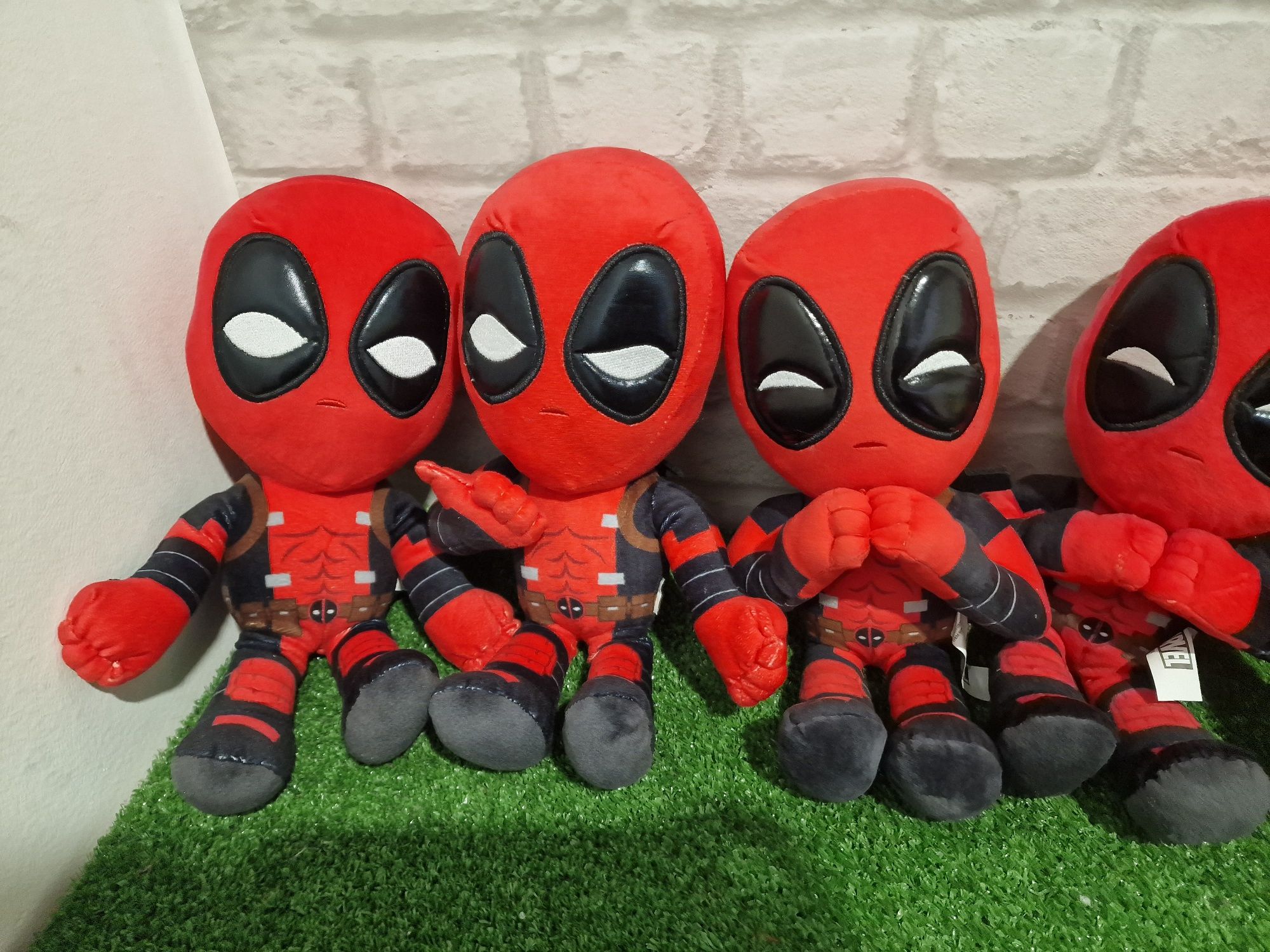 Deadpool играчки