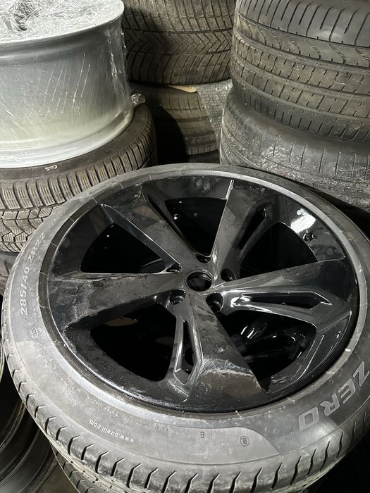 Vand jante Bentley Bentayga