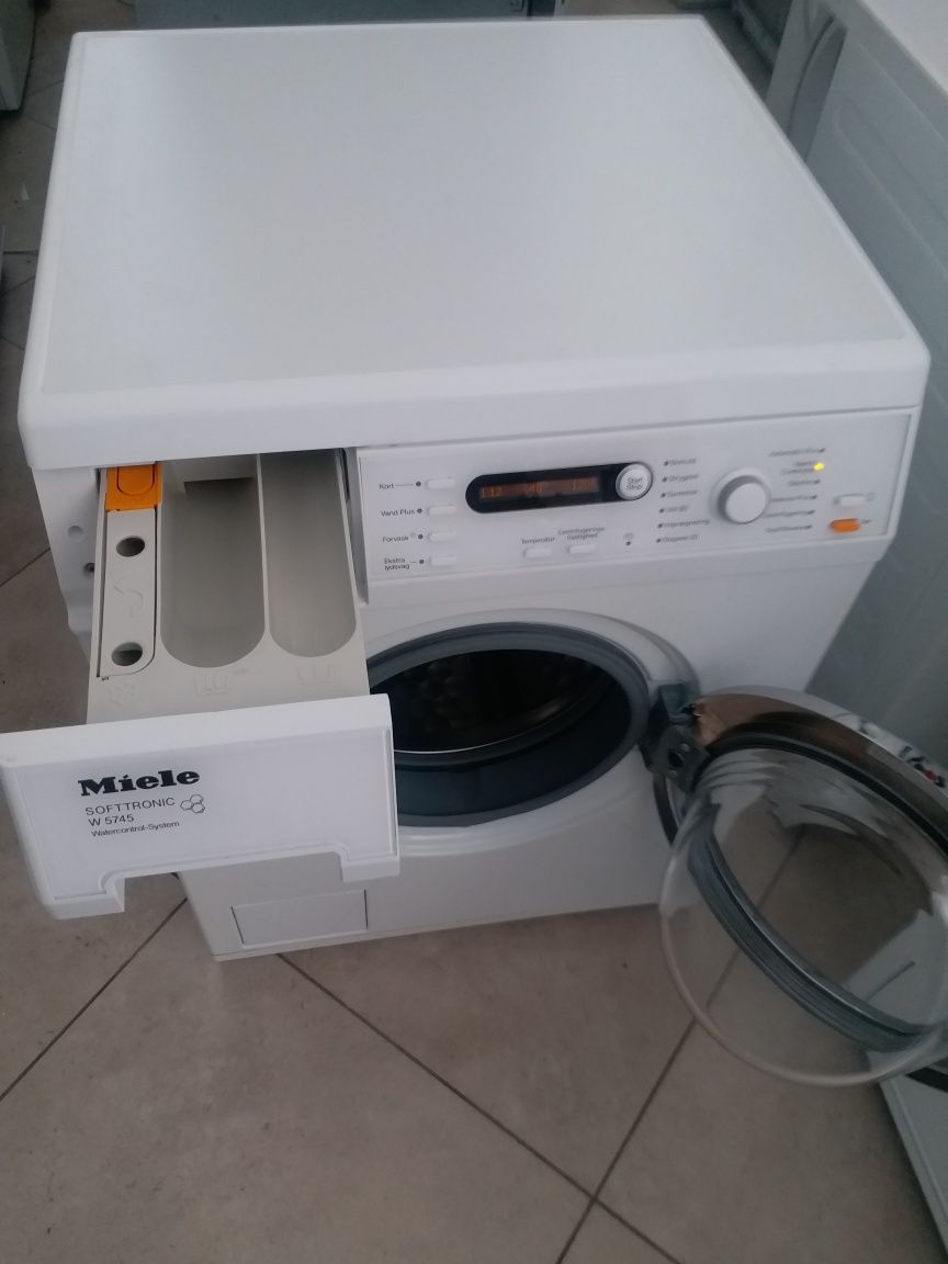 Пералня MIELE w 5745 Пчелна пита 7кг