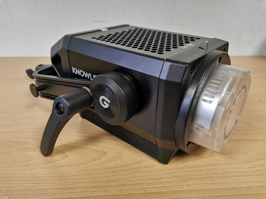 Godox KNOWLED M300Bi 330W Bi-Color диодно постоянно осветление