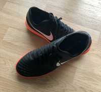 Papuci fotbal Nike Magistax