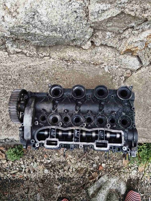 Цилиндрова глава с валове за Ford C-Max 1.6 TDCI - 90/109 коня