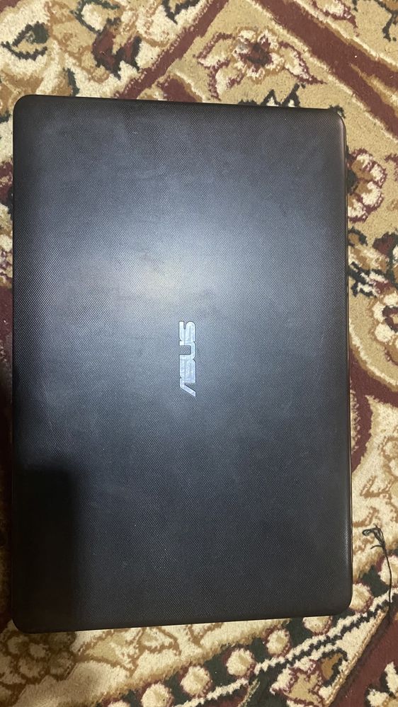 ASUS  Noutbook MR752