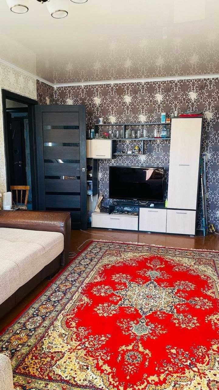 2-комн. квартира, 51.4м², 1/6 этаж, р-н 7 микрорайон
