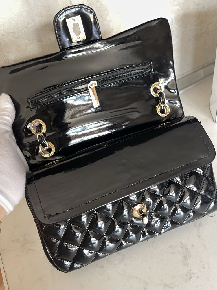 Чанта Chanel Classic flap черен лак