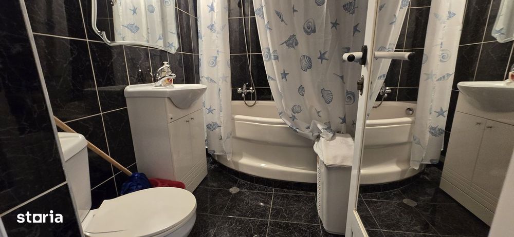 Micro 12 Targoviste, etaj 4/4 , VANZARE apartament 3 camere