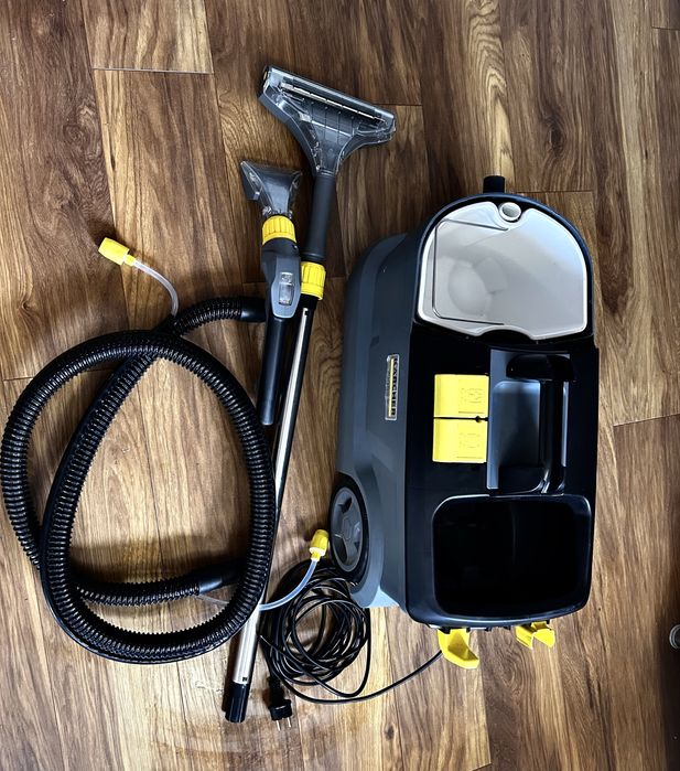 Karcher Puzzi 10/1 / професионална екстракторна прахосмукачка Керхер