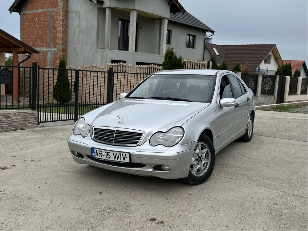Mercedes C class C220 W203