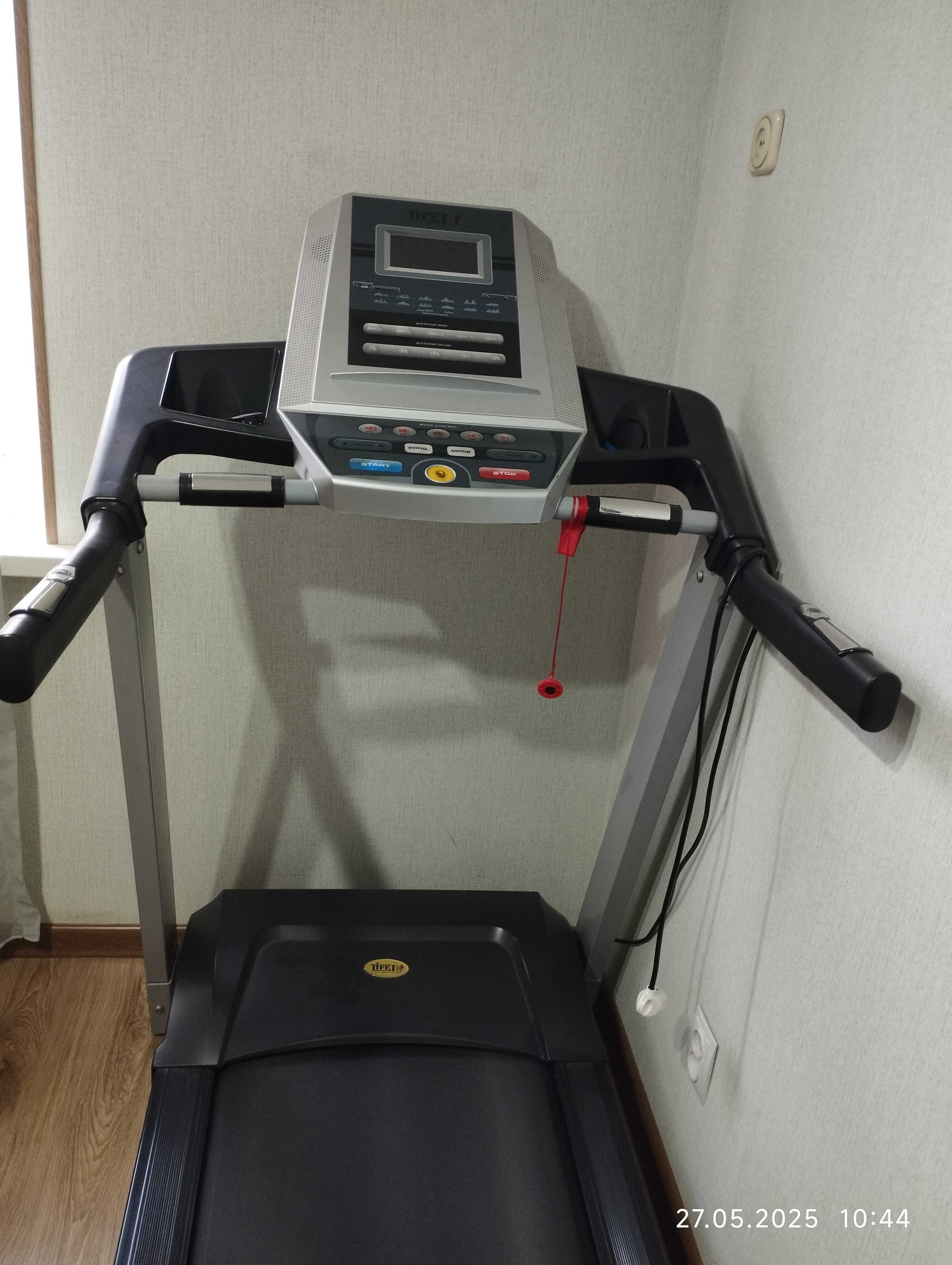 Продам многофункциональную беговую дорожку "LIFE TOP". Китай для ОАЭ.