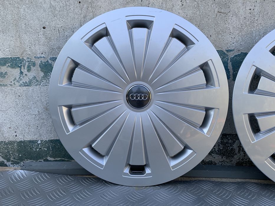 Оригинални тасове от Ауди Audi 2016г 16” цола в перфектно състояние