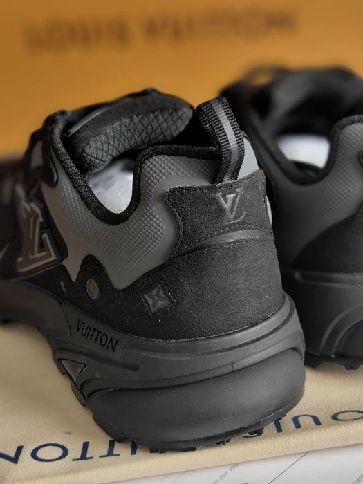 Обувки Louis Vuitton кецове сникърси LV