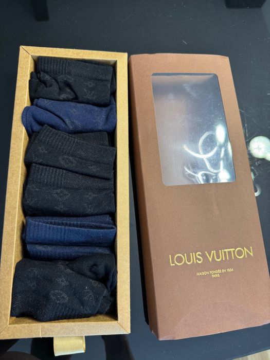 Louis Vuitton-Луксозни чисто нови автентични мъжки чорапи