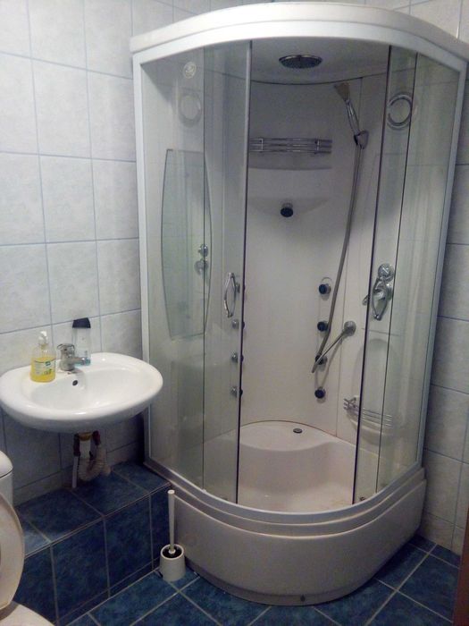 Eroii Revolutiei-statia STB George Bacovia,cam vila 700 de lei lunar