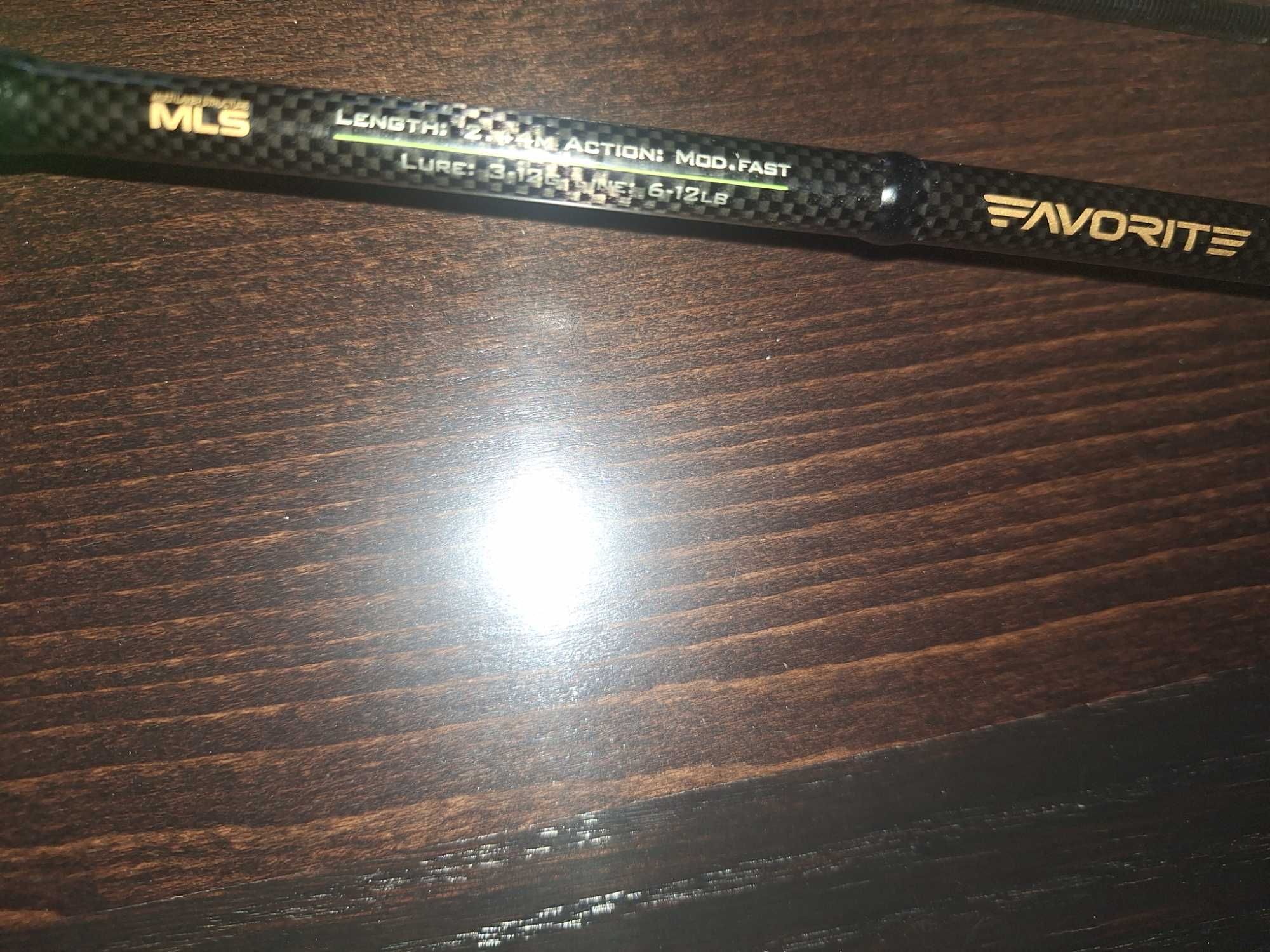 Продавам въдица FAVORITE X1