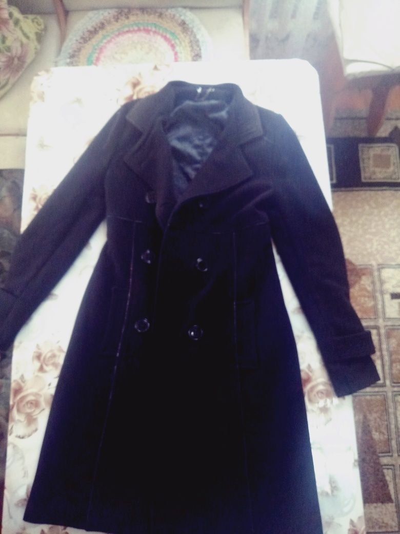 продам  женское пальто