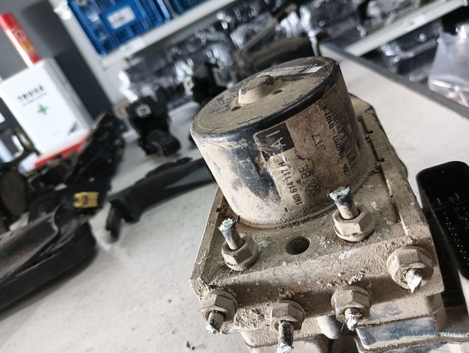 Pompă ABS SKODA OCTAVIA II Combi (1Z5) [ 2004 - 2013 ] TDI (BJB, BKC, BLS, BXE) 77KW|105HP OEM 1k0614117h 1K0907379P