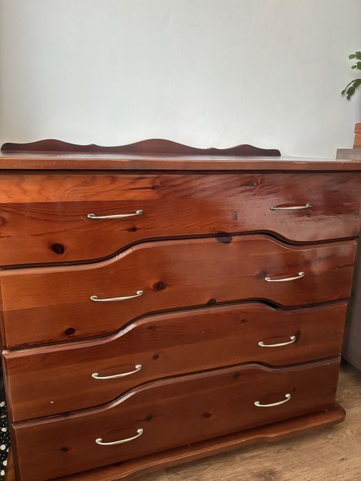 Скрин от масивана дървесина