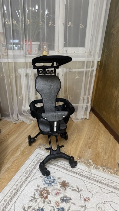 Продам прогулочную коляску новую не пользивалис