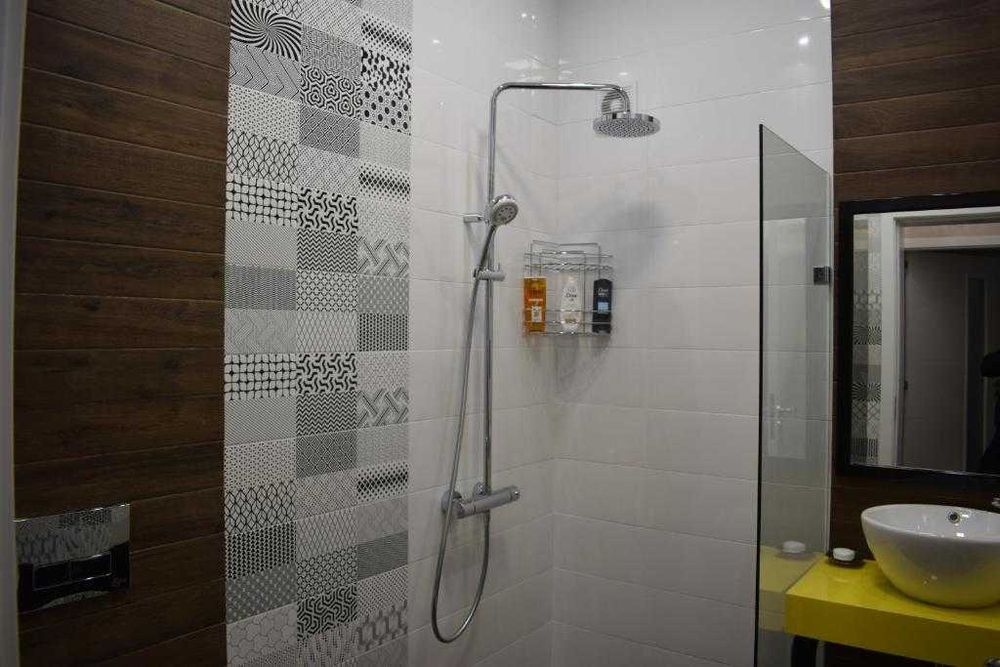 Луксозен апартамент в район Център