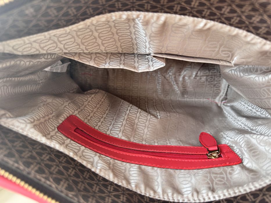Нова дамска чанта Guess или U.S. POLO