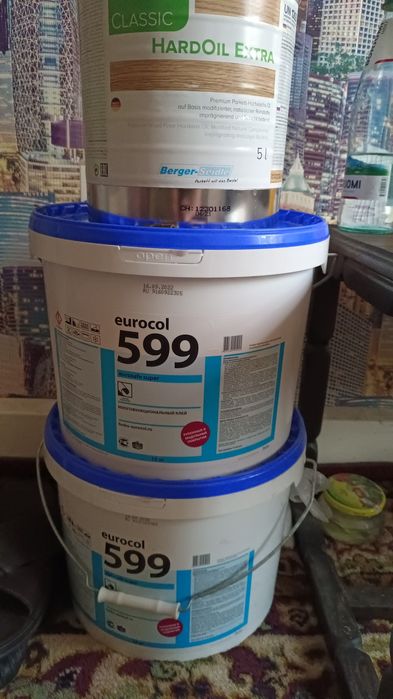 Продам клей для напольных покрытий