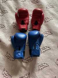 перчатка для бокса подайдет от 6лет до 10лет
