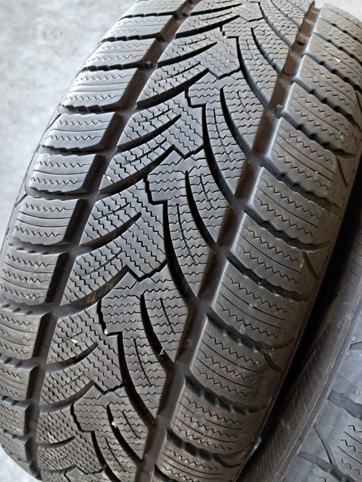 2 anvelope iarnă 225 55 r17 Platin