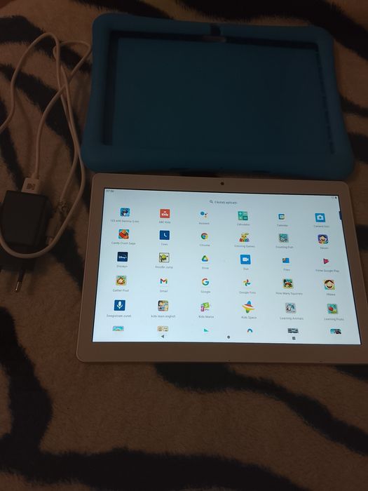 Tableta mare 10 inci 16gb RAM 128 GB memorie