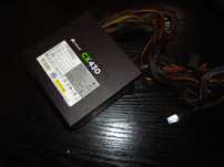 Sursa calculator Corsair CX430 1 rail 32A 12V